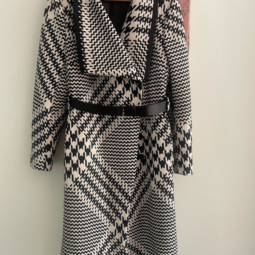 Karen Millen Black and White Houndstooth Jacket